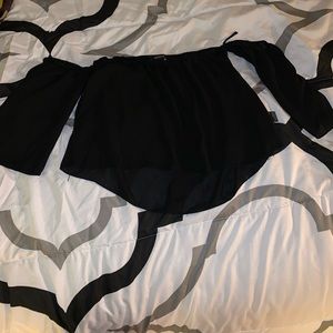 Black Papaya Off Shoulder Shirt💗